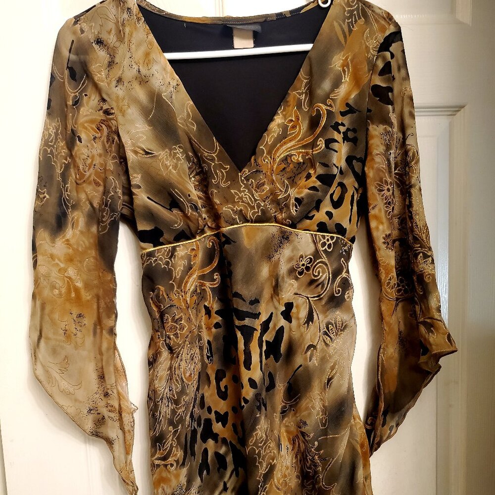 Elegant Brown and Black Patterned Blouse